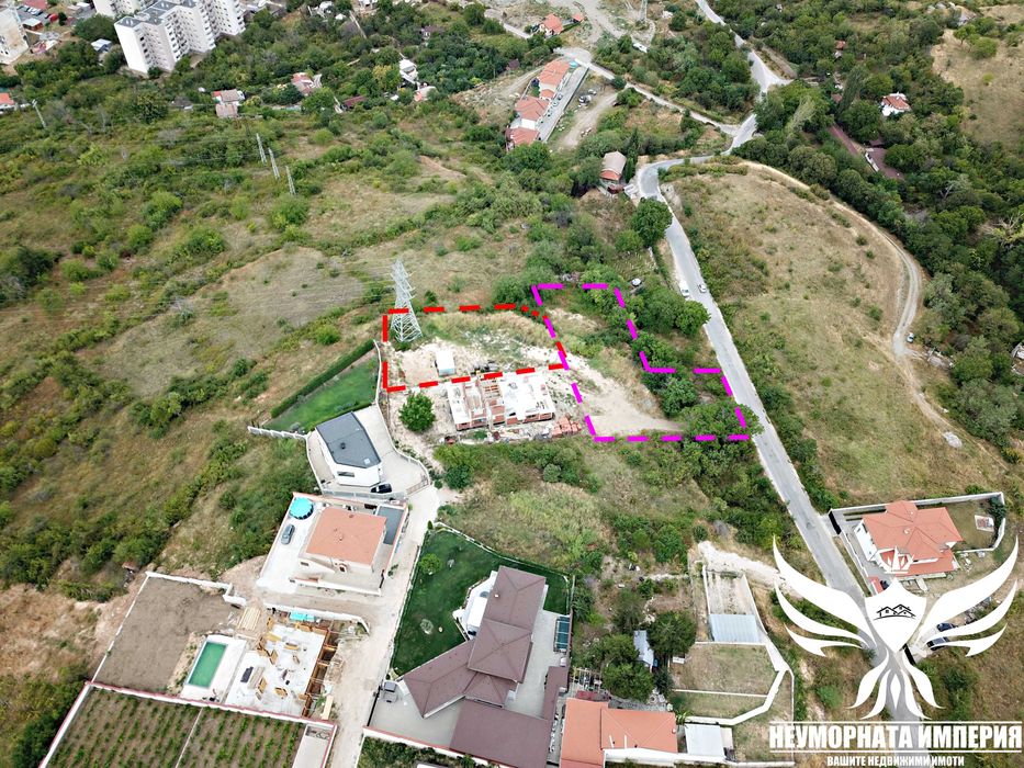 Продавам 2бр. парцели със сменен статут 2700кв.м. в гр.Асеновград