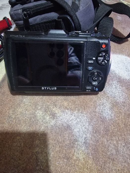 Aparat foto video Olympus Tough TG-4