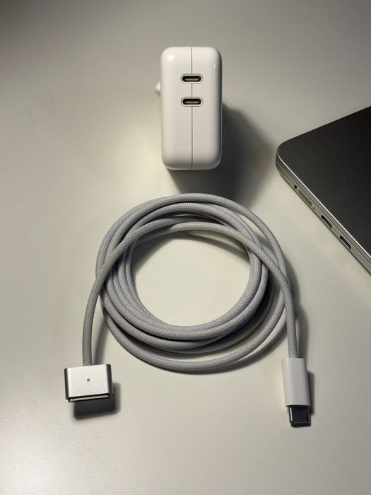 MacBook Air M2 15" 8GB/256GB Silver