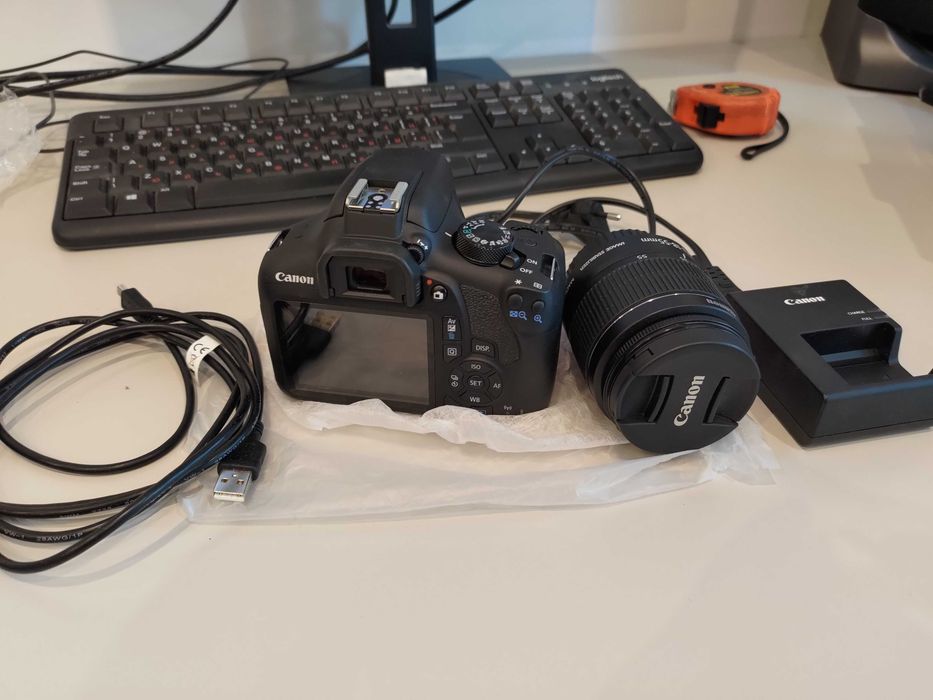 Фотоапарат Canon EOS 1300D