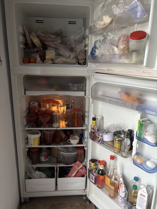 Продам холодильник Ariston