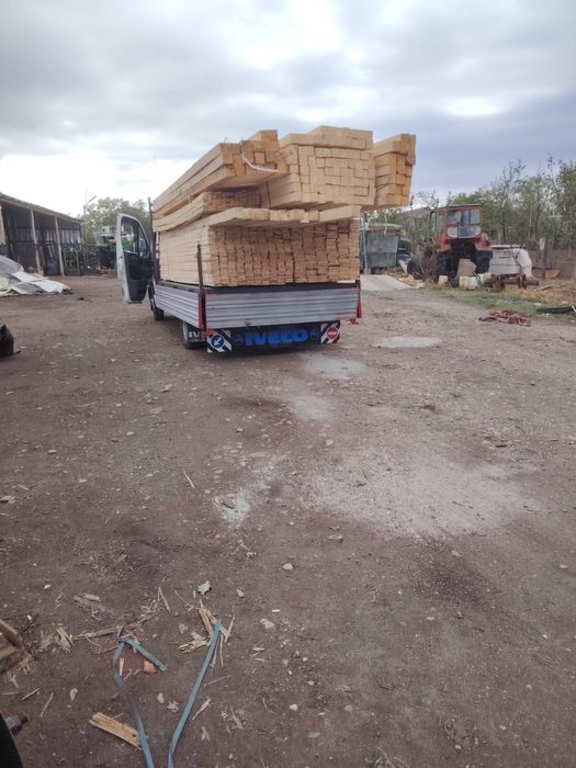 Vand cherestea pentru constructi