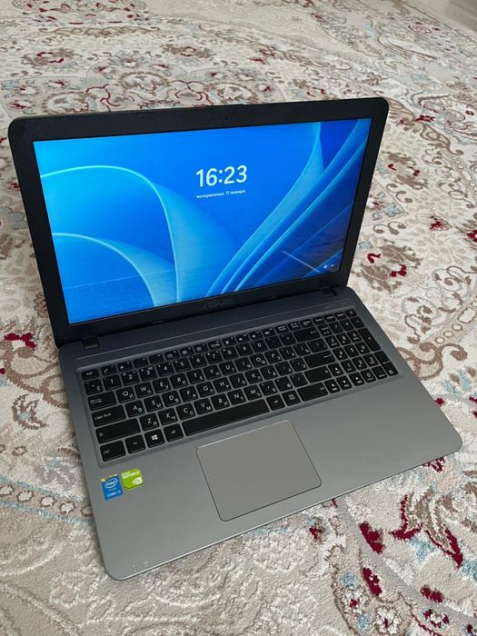 Нотбук Asus продам