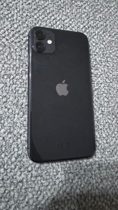 iPhone 11 в прекрасном состоянии
