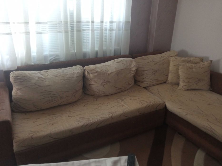 Холов ъглов диван