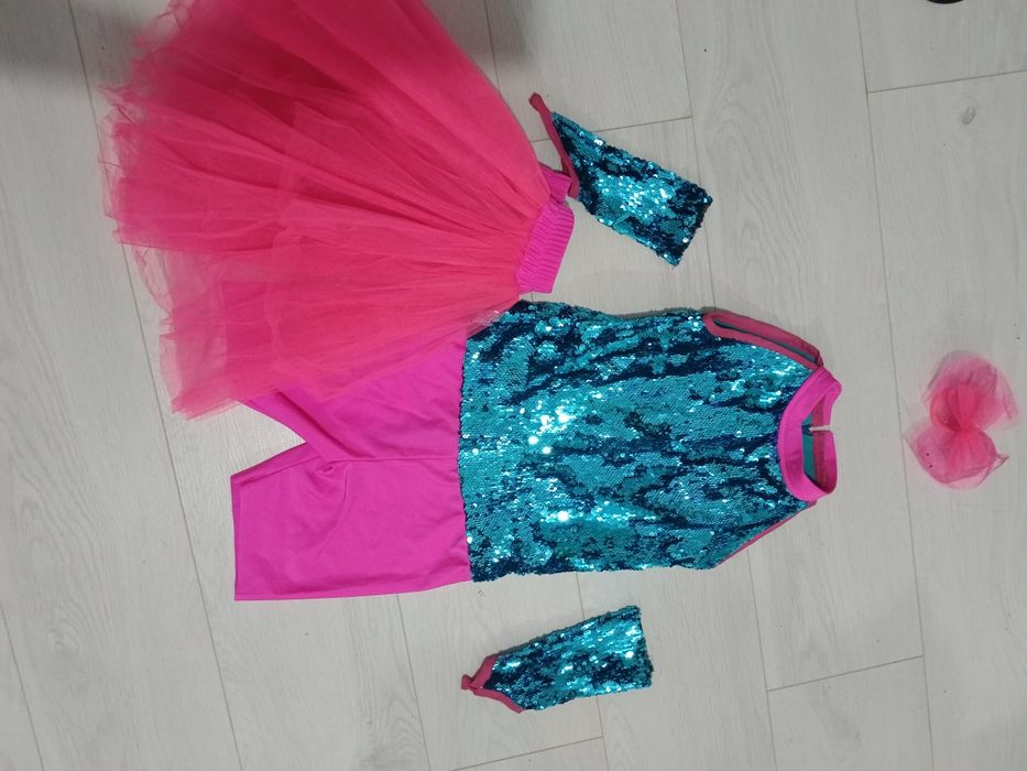 Продам карнавальные костюмы