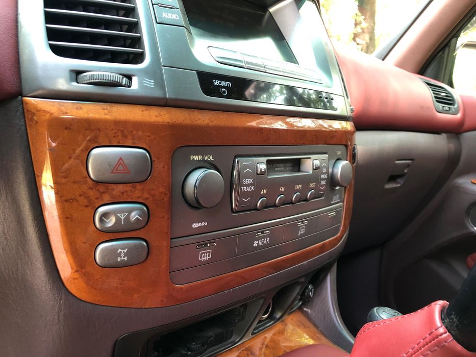 Toyota Land Cruiser 105