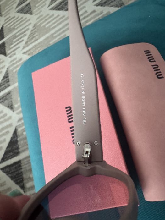 Слънчеви очила miu miu