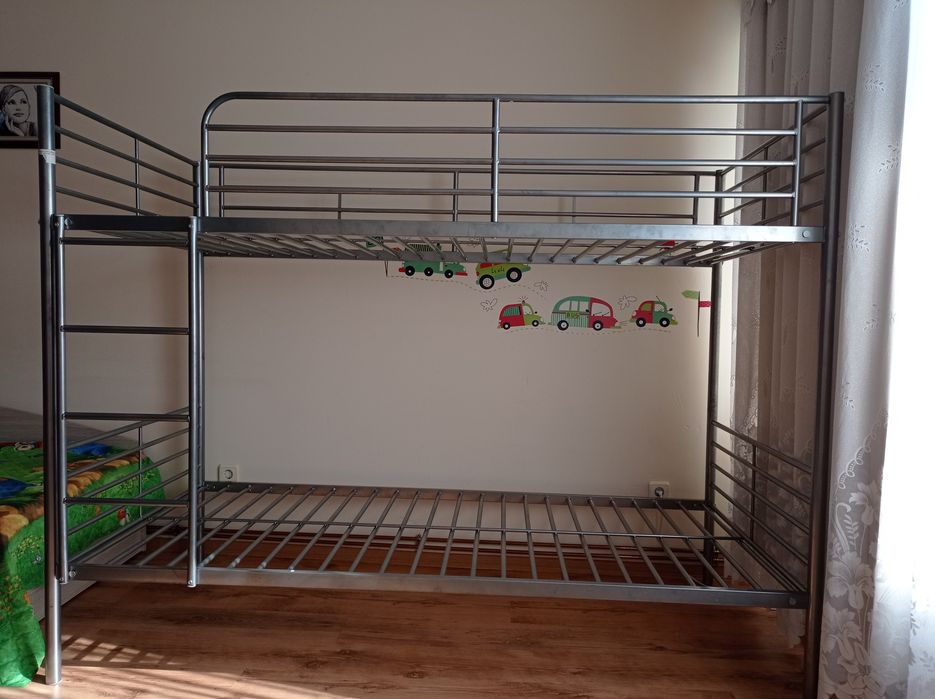 Двуетажно легло Svarta, Икеа - за матраци  90*200