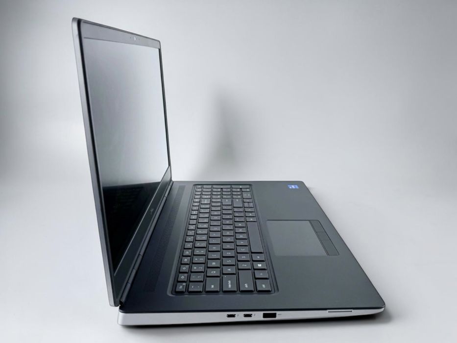 Dell Precision 7760 17.3" FHD i7-11850H 32RAM 512GB SSD RTX A3000