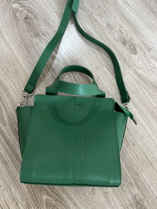 Сумочка зеленая 2000