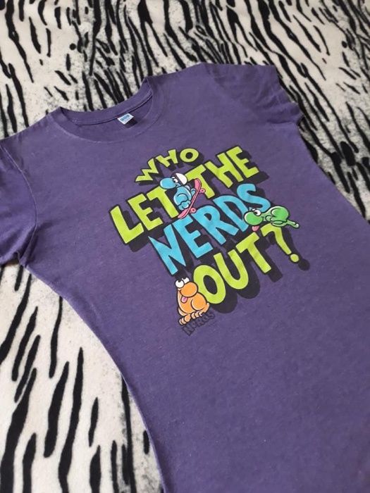 Нова Тениска