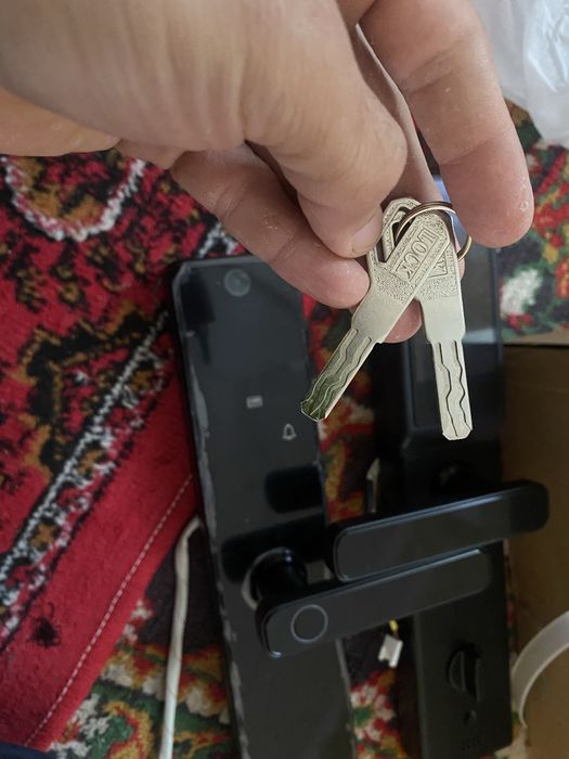 Smart zamok yangi пачка