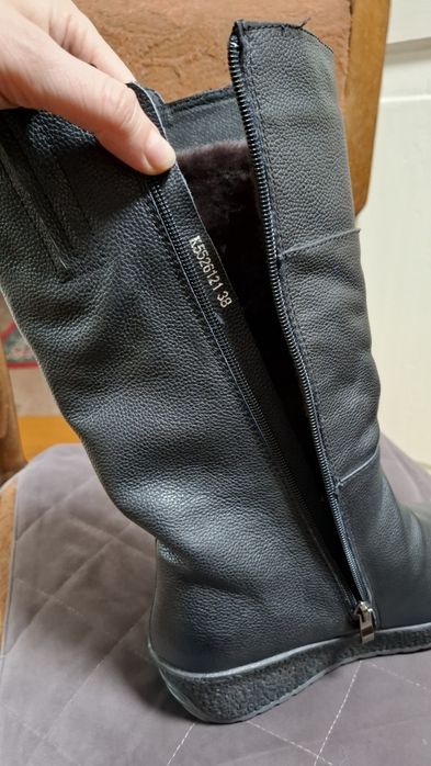 Продам сапоги женские