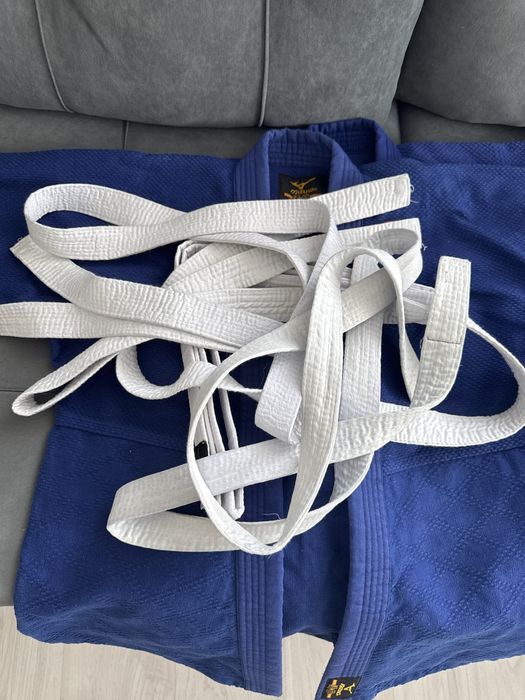 Продам кимоно для дзюдо