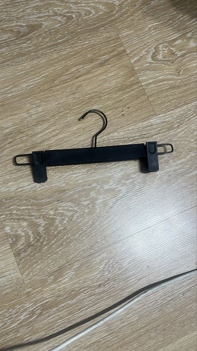 Продам вешалки для одежды