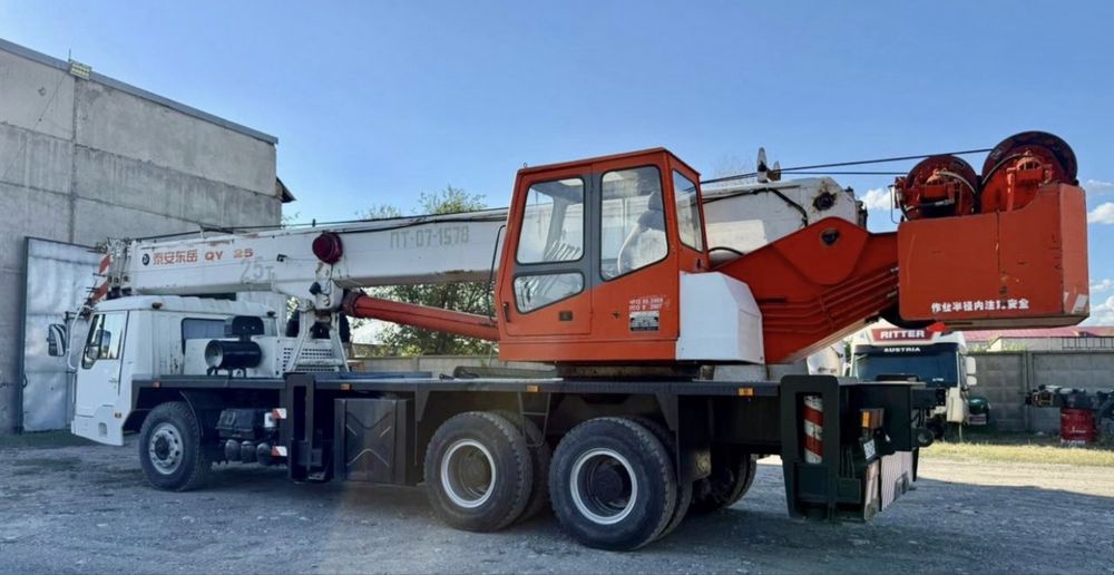 Кран FAW Todano TL300