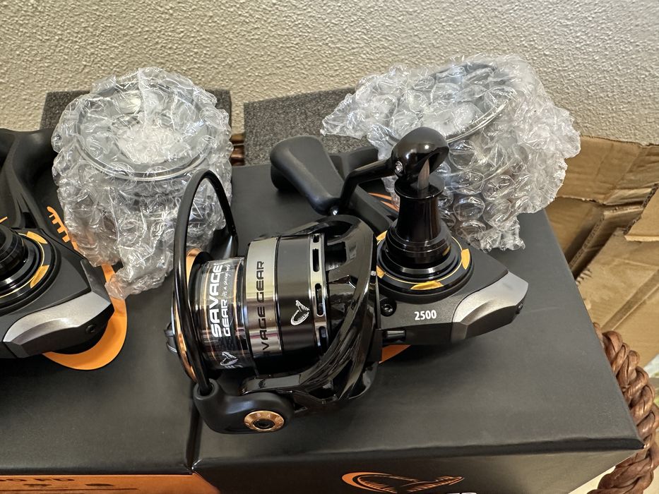 Savage Gear SG8 2500 нова