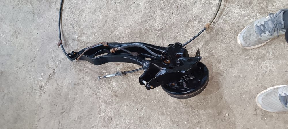 Задни носачи Ходна Сивик 5 - 6 / Honda civic 5 - 6