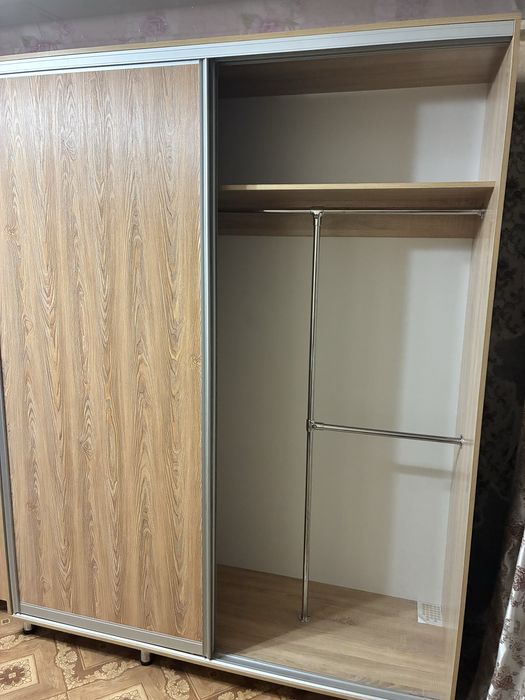 Продам шкаф- купе