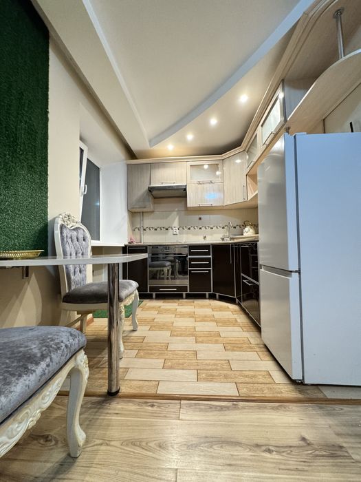 Уютная двушка часы, день, ночь, сутки