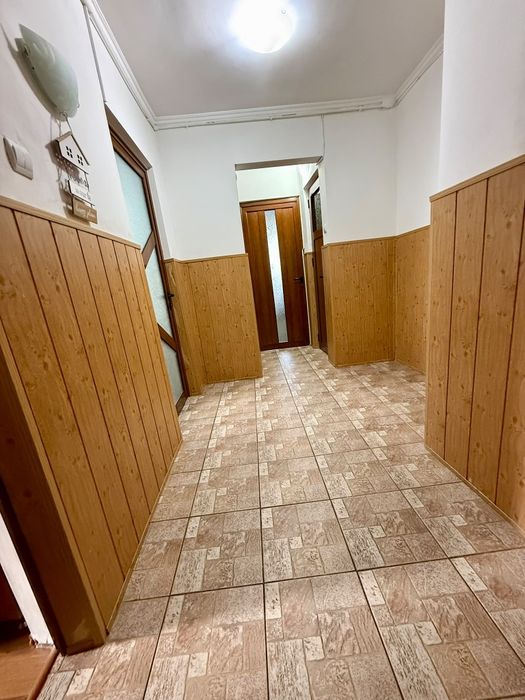 Apartament 3 camere cu centrala proprie Trivale