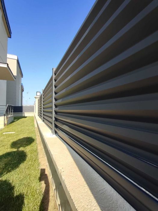 Ограда тип щора с ламели с антикоризионо покритие