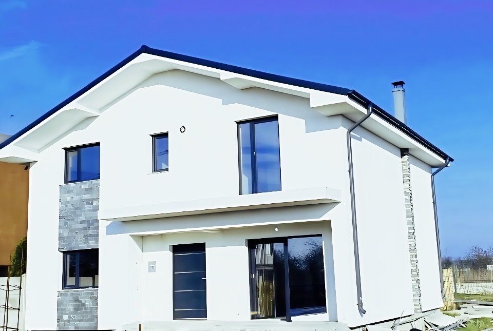 Casa P+M, Q-fort tâmplărie/gaze/încalzire în pardoseală/Carcea