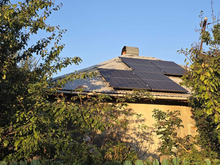Casă la țară cu livadă pe teren de 2.000 m² – Zimbru, Călărași – Panouri fotovoltaice cu baterie