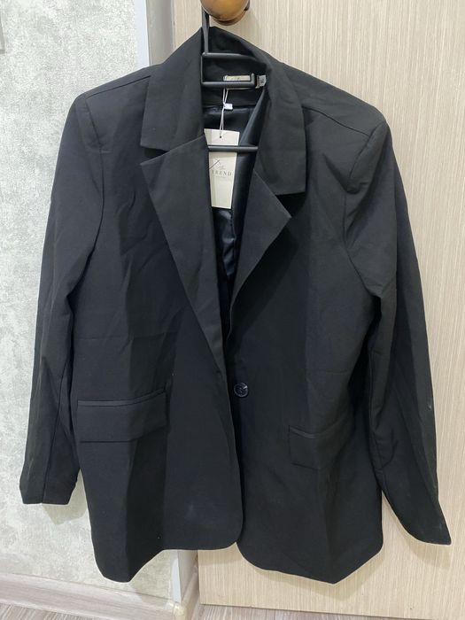 Стильный пиджак в продаже