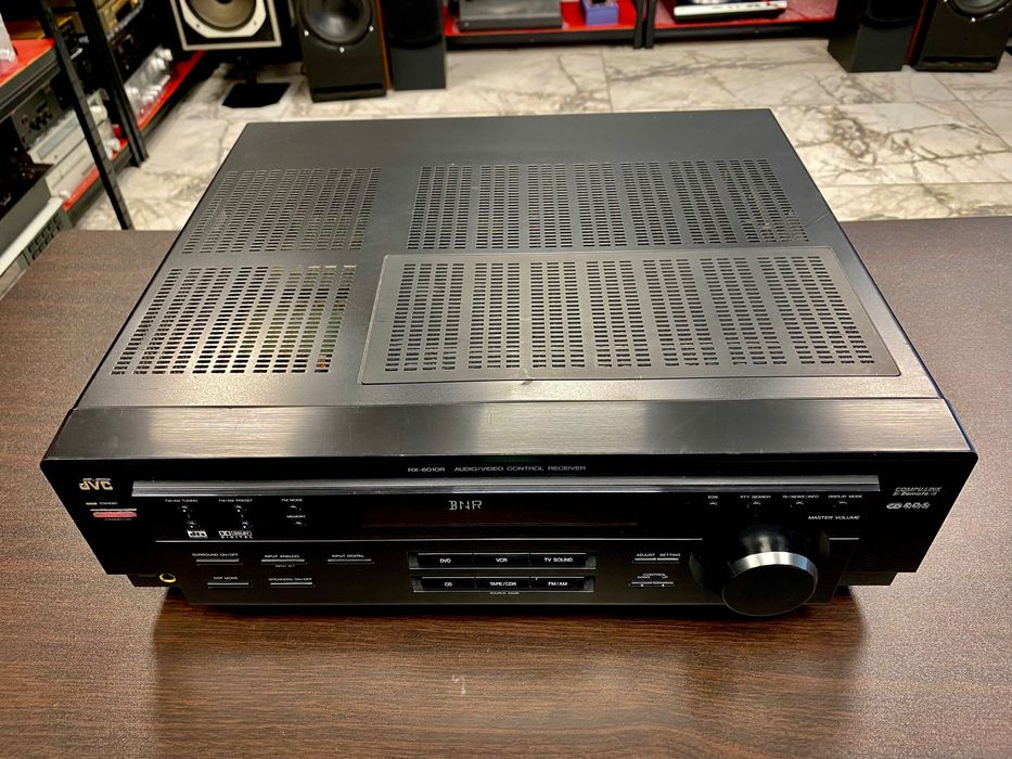 Блестящ ресивър JVC