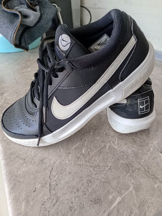 Маратонки Nike без забележки