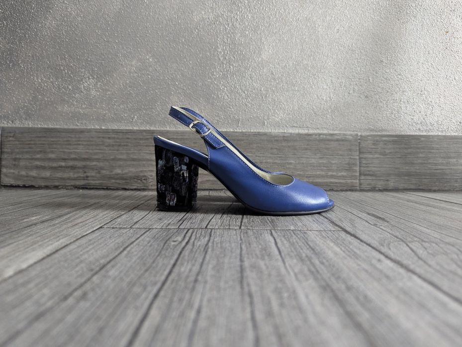 Sandale cu toc pentru evenimente