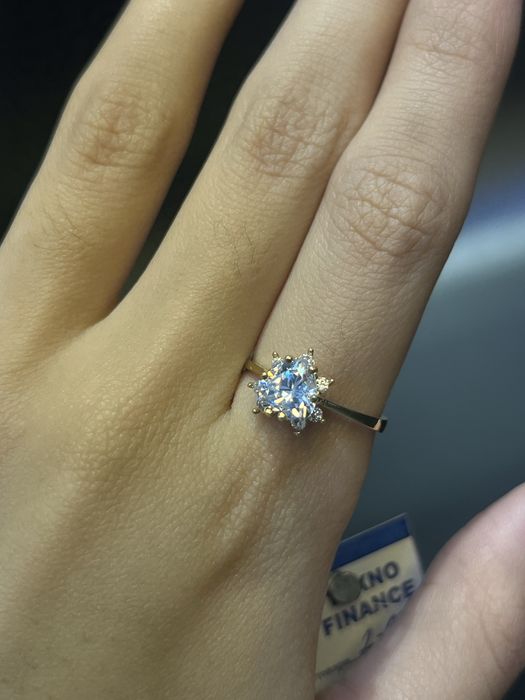 Золото 585  Кольцо Масса: 2,1