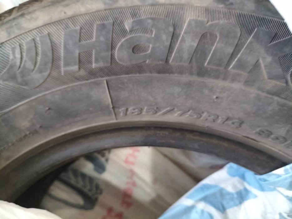 Продам комплект резину Hankook