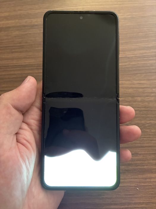 Samsung Galaxy Z Flip 3 - за части