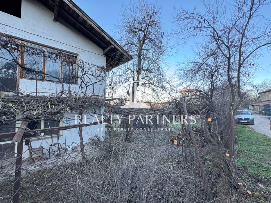 Продава се Къща в Перник, Бела вода - 132 кв.м за 321 €/кв.м - Снимка #2