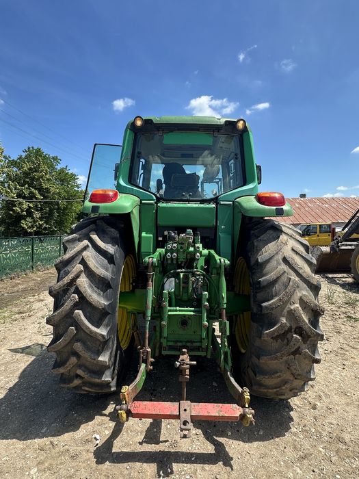 John  Deere 6920.