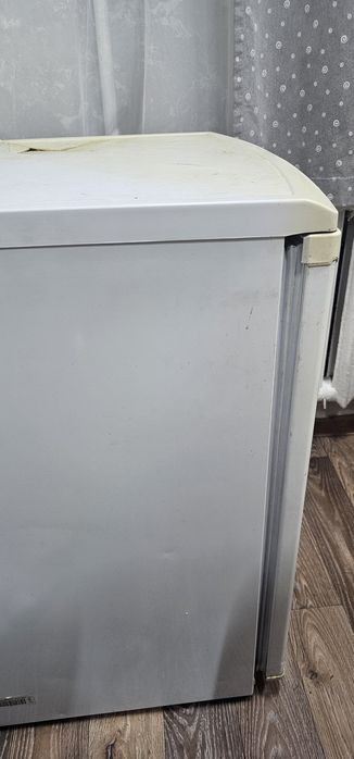 Продам компактный морозильник