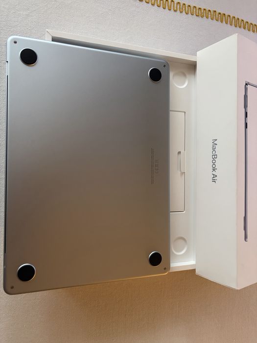 Macbook Air 13” M4