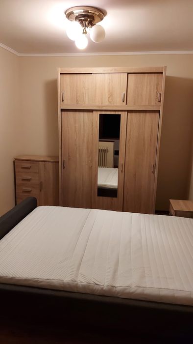 Inchiriez apartamen 2 camere