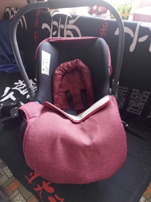 Бебешко столче за автомобил тип кошница