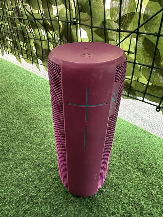Boxa portabila UE MEGABOOM 2 defecta