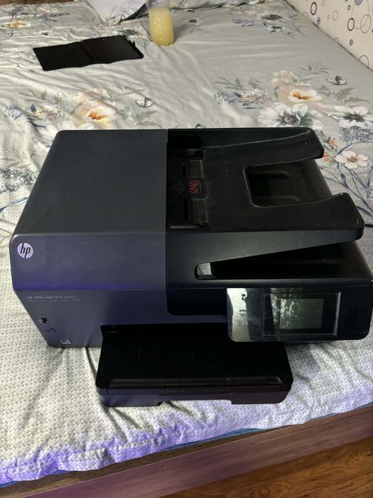 Imprimanta HP OfficeJet Pro 6830.