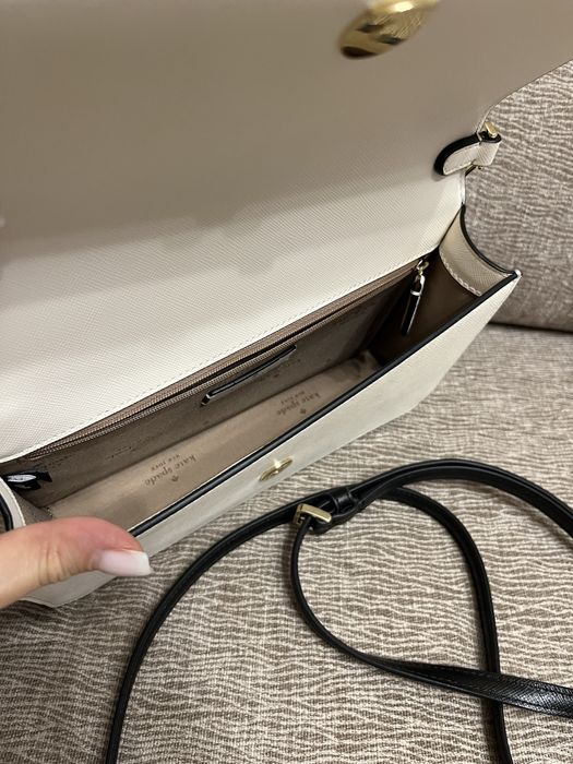 Сумка-клатч от бренда Kate Spade (США).