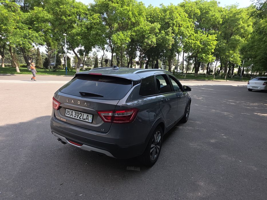Lada vesta cross