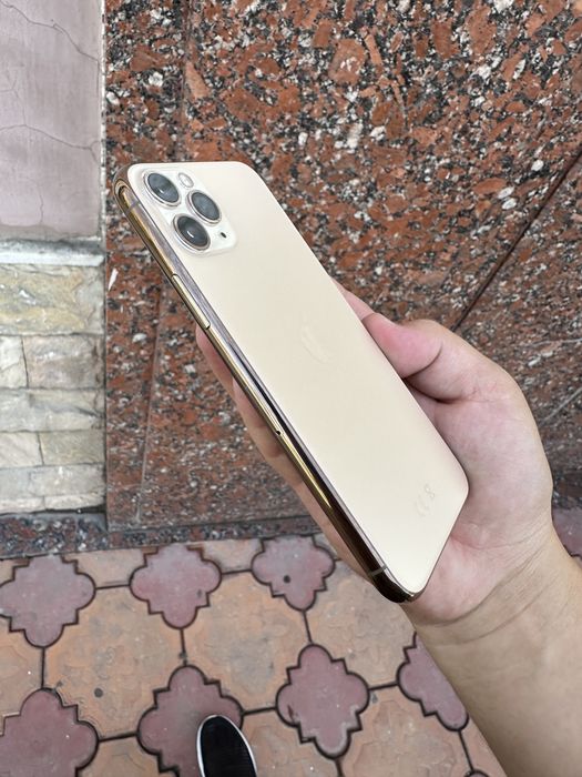 Iphone 11pro gold 300$ kami bor srochna
