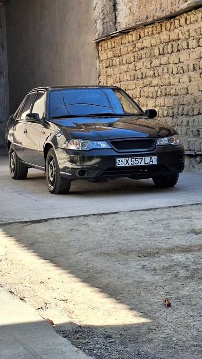 2009 qora Nexia 2 sotiladi