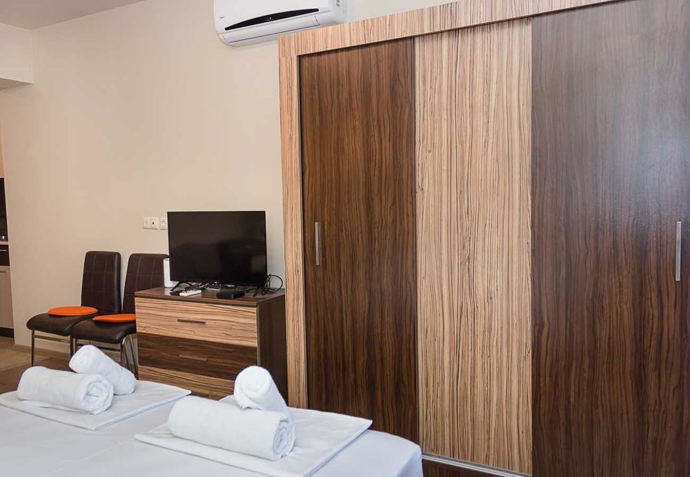 Дава се под наем Едностаен апартамент в к.к. Златни пясъци - 35 кв.м за 255 € - Снимка #5