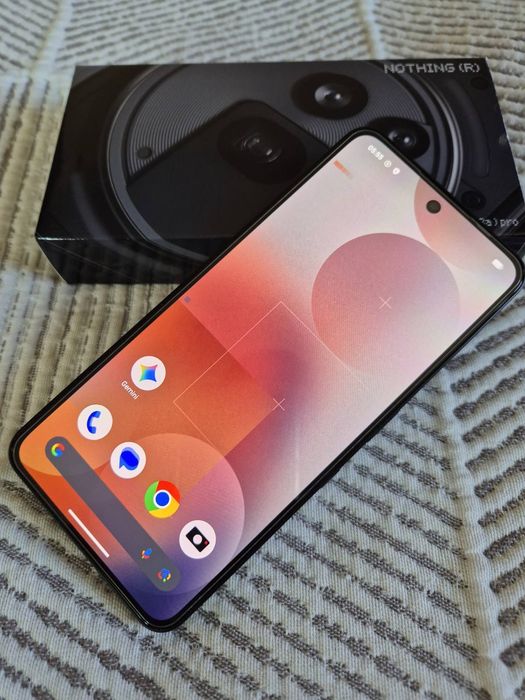 Продавам Nothing phone 3 a pro